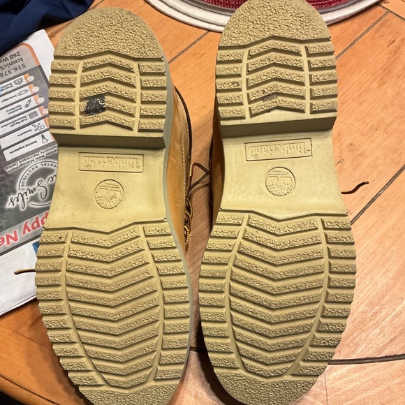 Mens Timberlands size 7 1/2 - Picture 5 of 7